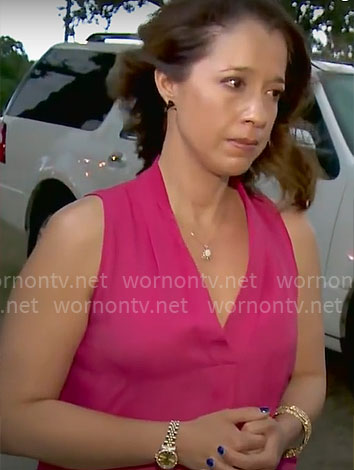 Mireya Villarreal's pink v-neck top on CBS Mornings