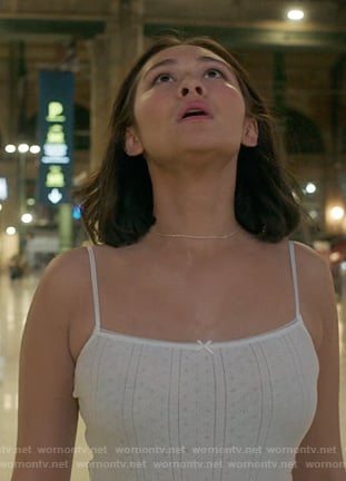 Belly's white cami on The Summer I Turned Pretty