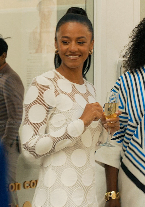 Bridgette's white embroidered dress on The Girlfriend
