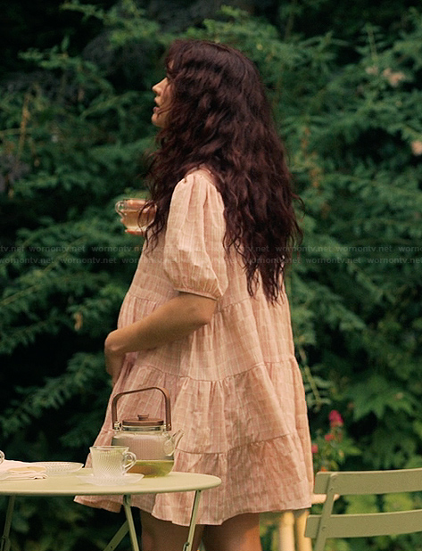 Cherry's pink mini dress on The Girlfriend