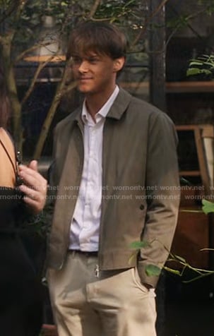 Conrad's grey zip jacket on The Summer I Turned Pretty