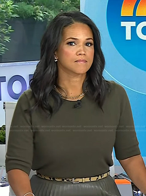 Laura's green short sleeve sweater on Today