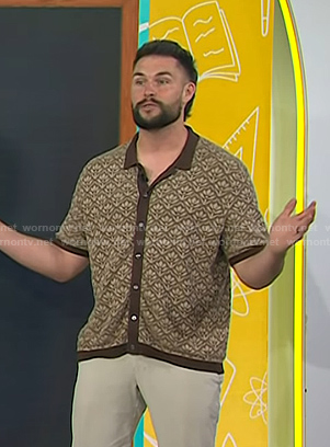 Mr. Lindsay’s brown print knit shirt on Today
