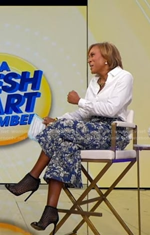 Robin's blue floral cropped pants on Good Morning America