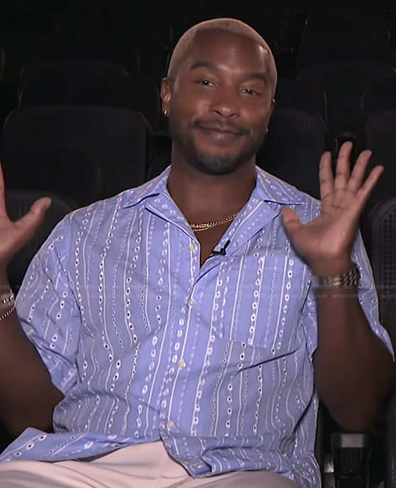 Scott's blue printed shirt on Access Hollywood