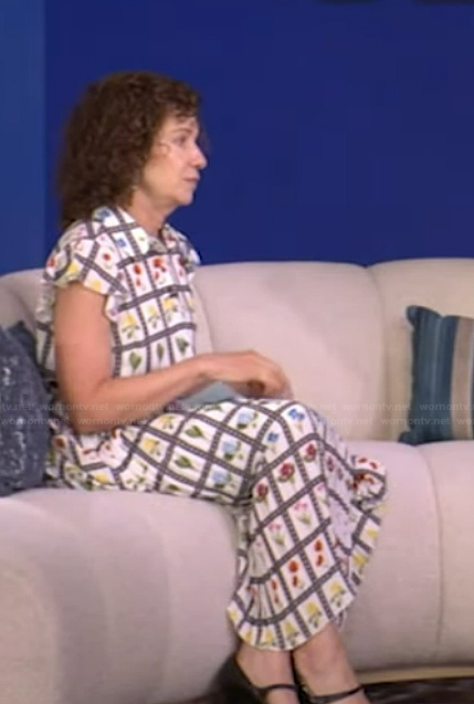 Dr Gail Saltz's floral print shirtdress on Live with Kelly and Mark