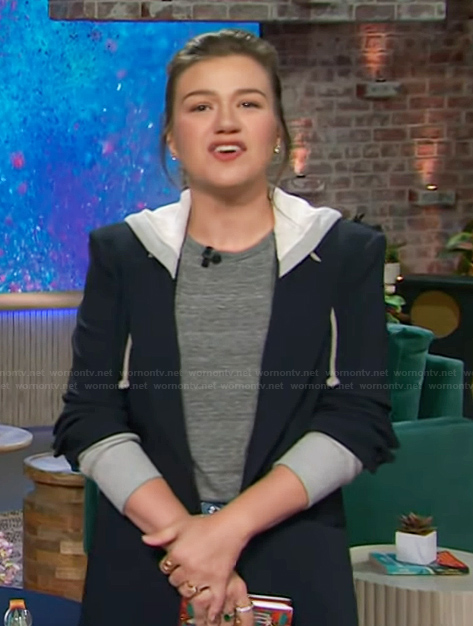Kelly's black hooded blazer on The Kelly Clarkson Show