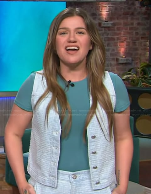 Kelly's blue tweed vest and pants on The Kelly Clarkson Show