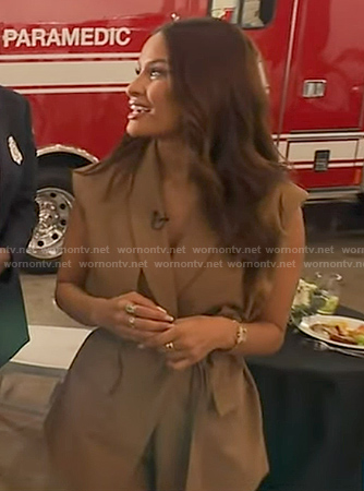 Rocsi's brown sleeveless wrap top and pants on Good Morning America