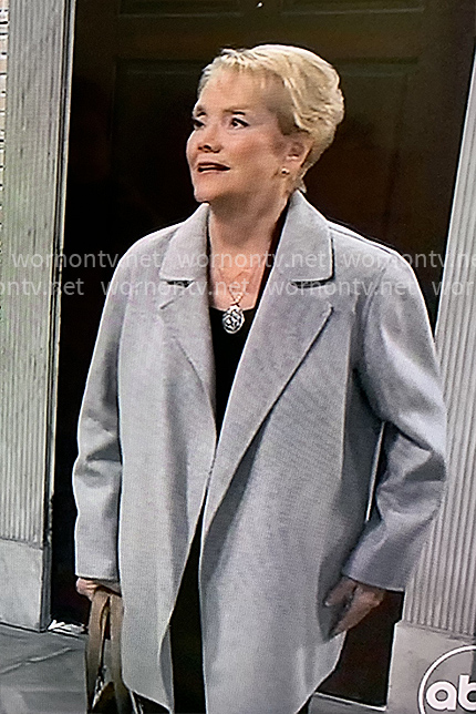 Ronnie's grey coat on General Hospital