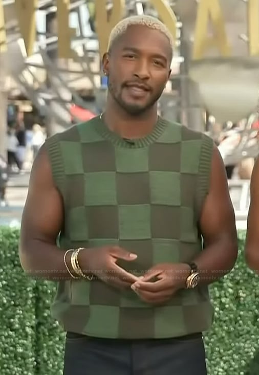 Scott's checked vest on Access Hollywood