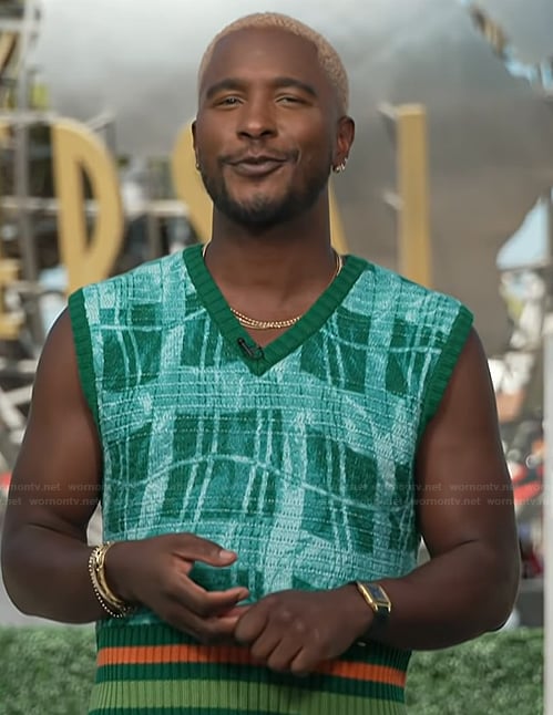 Scott's green v-neck vest on Access Hollywood