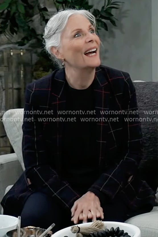 Tracy's checked suit on General Hospital