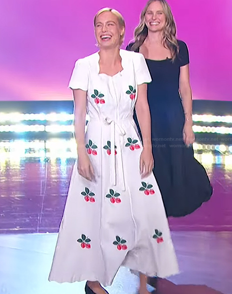 Brie Larson's white floral print dress on The Drew Barrymore Show