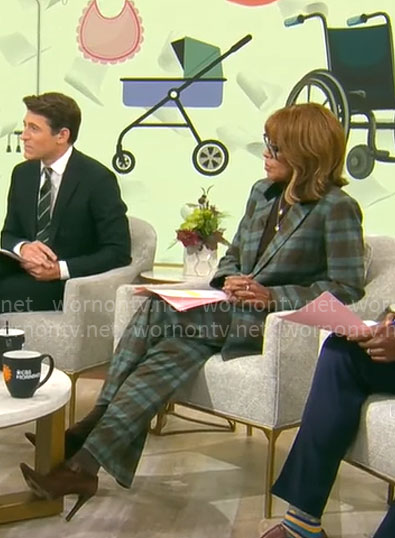 Gayle King's green plaid suit on CBS Mornings
