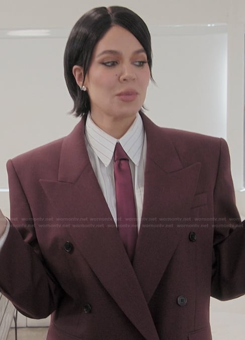 Khloe's burgundy double breasted blazer on The Kardashians