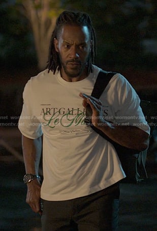 Lewis's white graphic print tee on Reasonable Doubt