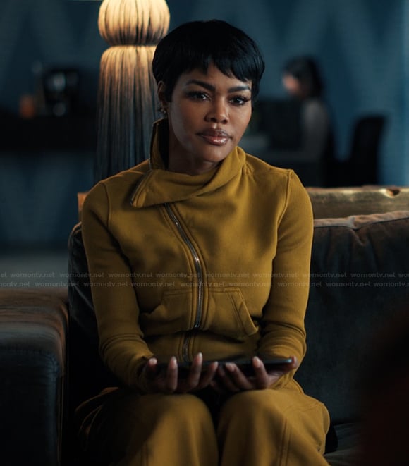 Millan's yellow asymmetrical sweatshirt on Alls Fair