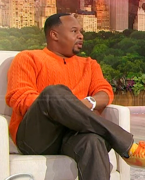 Roy Wood Jr's orange cable knit sweater on Sherri