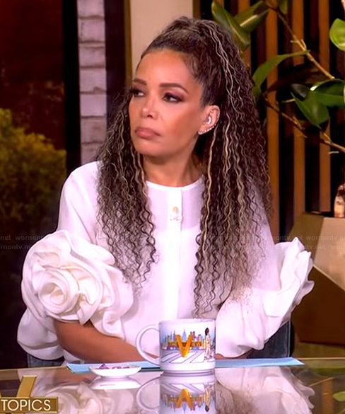 Sunny's white ruffle sleeve top on The View
