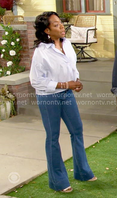 Tina's light blue cropped shirt on The Neighborhood