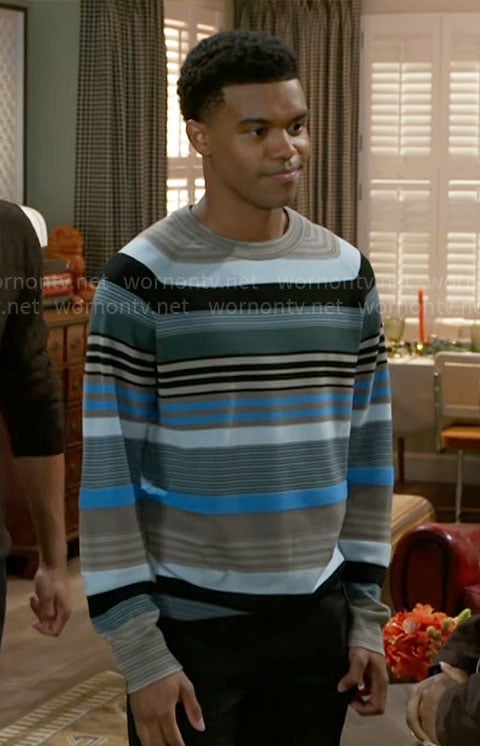 Tyrell's blue striped sweater on Beyond the Gates