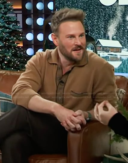 Bobby Berk's brown cardigan on The Kelly Clarkson Show