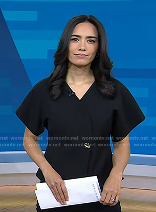 Eilie's black short sleeve jacket on Today