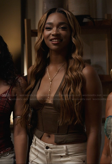 Lisa's white heart denim shorts on Bel-Air