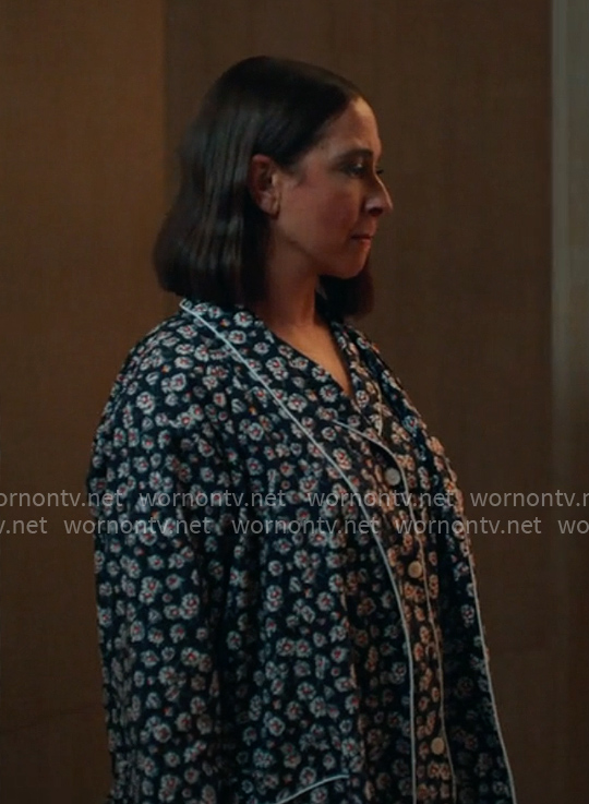 Molly's flower print pajamas on Loot