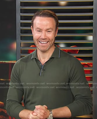 Paul Zahn's green long sleeve polo on Access Hollywood