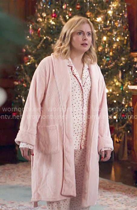 Sam's pink plush robe on Ghosts