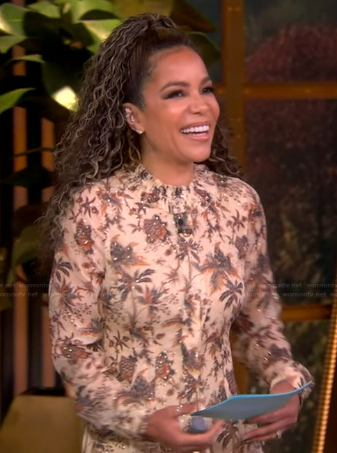 Sunny's floral print long sleeve dress on The View