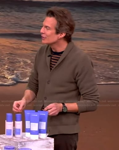 Adam Glassman's cardigan on The View