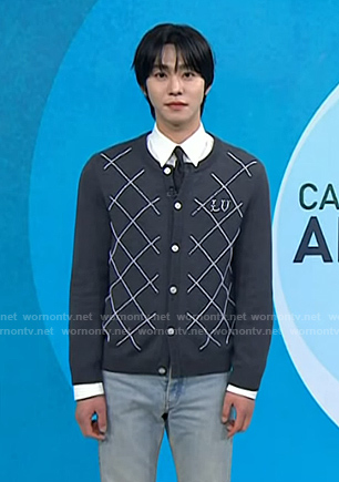 Ahn Hyo-seop's grey check cardigan on Today