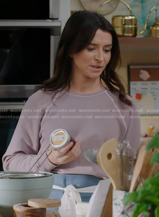 Amelia's lilac sweatshirt on Greys Anatomy