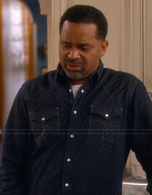 Bennie's denim shirt on The Upshaws
