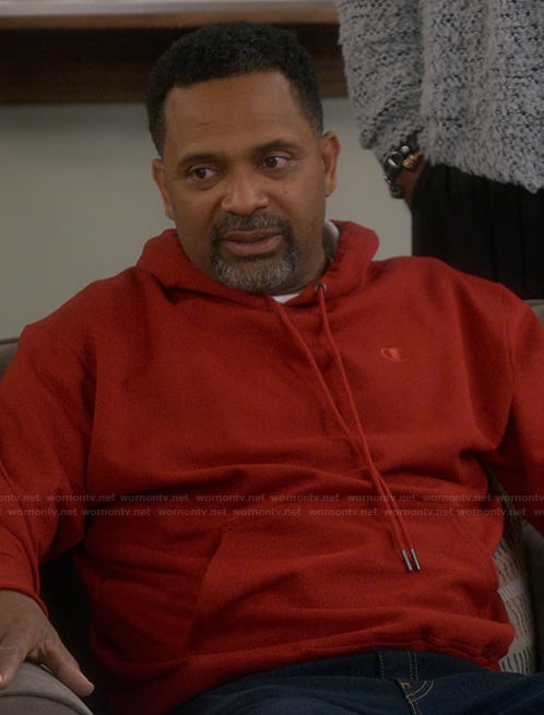 Bennie's red hoodie on The Upshaws