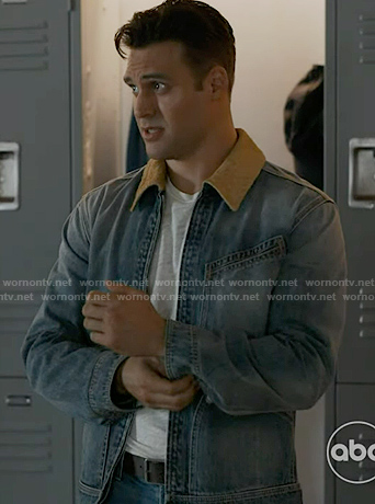 Eddie's denim jacket with suede collar on 9-1-1