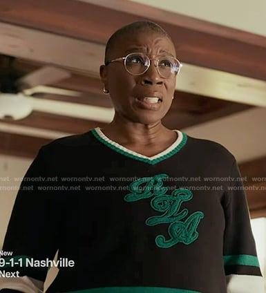 Hen's black and green v-neck sweater on 9-1-1