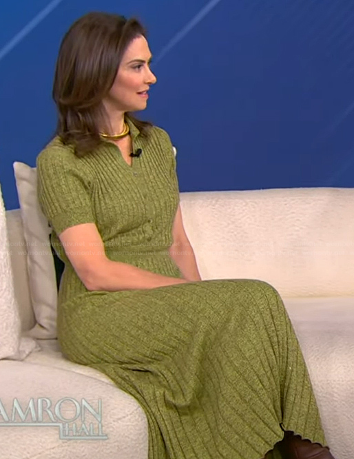 Jennifer Wallace's green ribbed dress on Tamron Hall Show