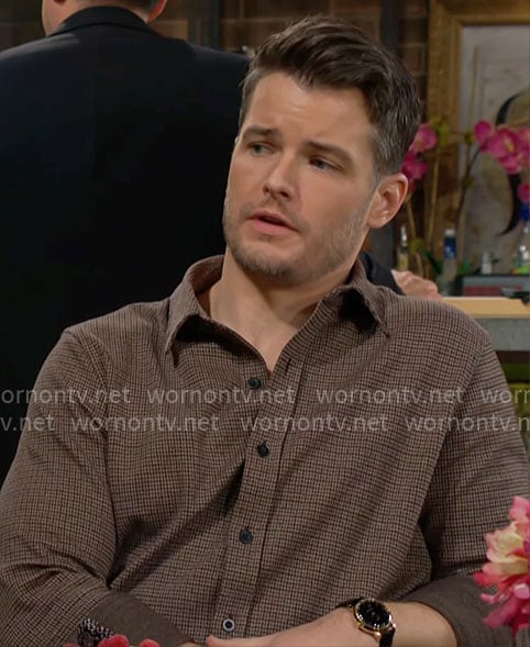 Kyle's brown checked shirt on The Young and the Restless