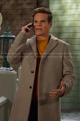 Leo's grey coat on Days of our Lives