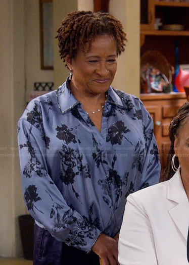 Lucretia's blue floral print top on The Upshaws
