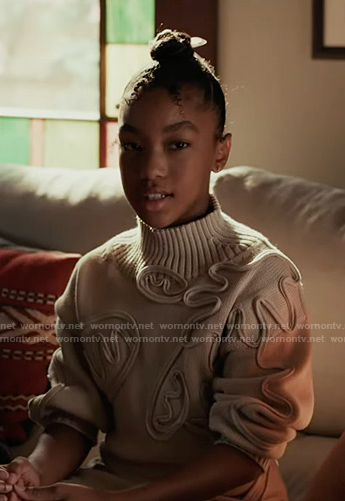 Mara's beige embroidered knit sweater and skirt on 9-1-1