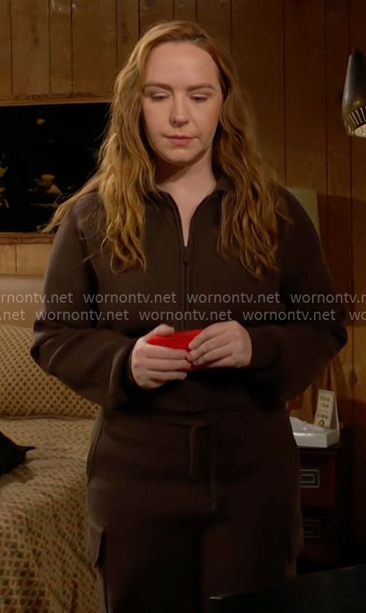 Mariah's brown zip knit jacket and pants set on The Young and the Restless