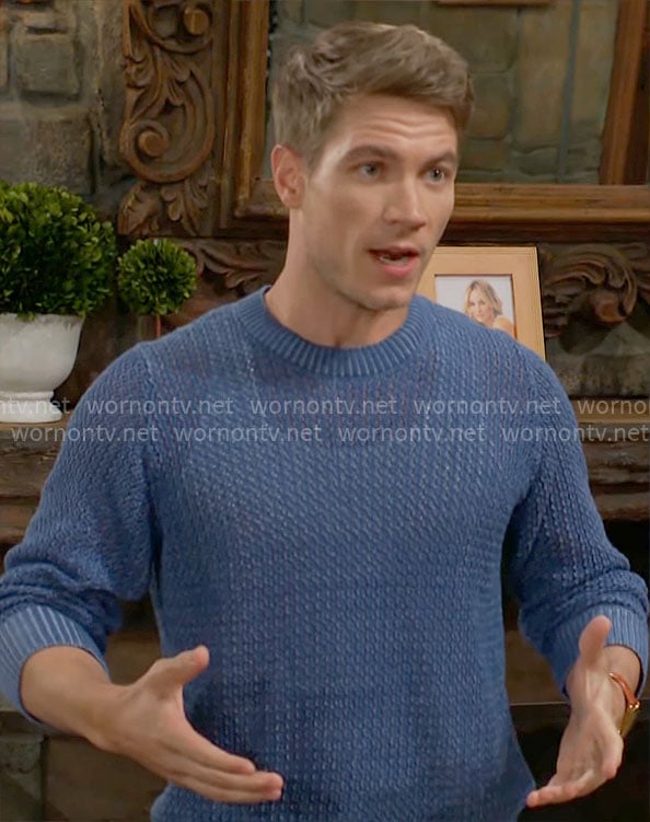 Noah's blue crochet sweater on The Young and the Restless