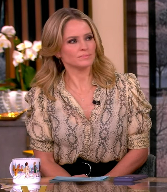 Sara's snake skin print top on The View