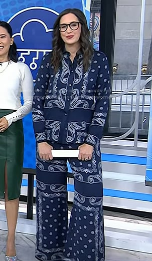 Savannah's navy paisley print shirt and pants on Today