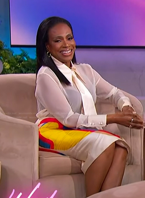 Sheryl Lee Ralph's printed skirt on The Jennifer Hudson Show